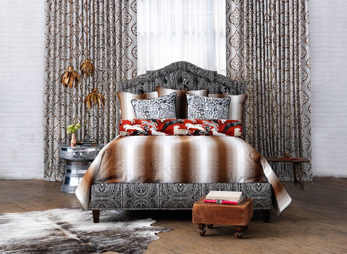 sandrasciacca's tweet photo. Loving this bedroom from #RobertAllenDesign and @dwellstudio! #tribal #animalprint #modern #fabric #interiordesign http://t.co/VkcOSbUbjw
