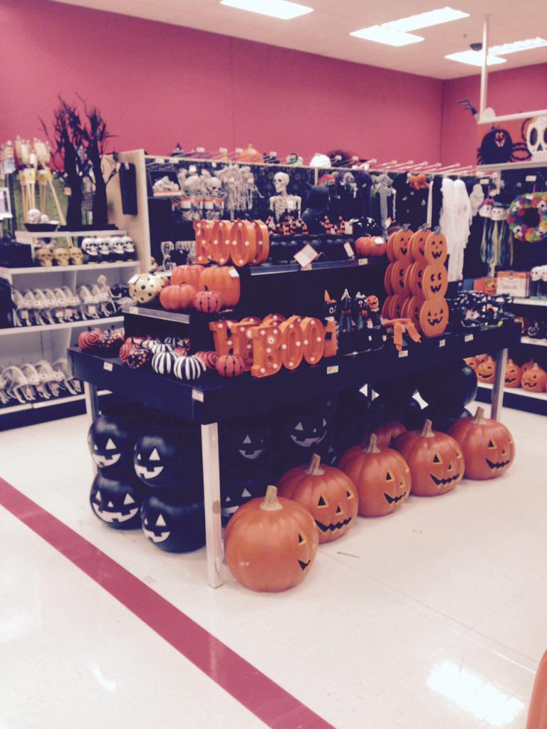 STL1206's tweet photo. Ready for Halloween at 1206🎃 http://t.co/9yMssEP6Kk