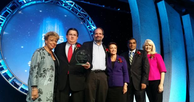 METRO shines at #APTAannual15! Proud to be named the 2015 Outstanding Public Transportation System! #WinnersCircle
