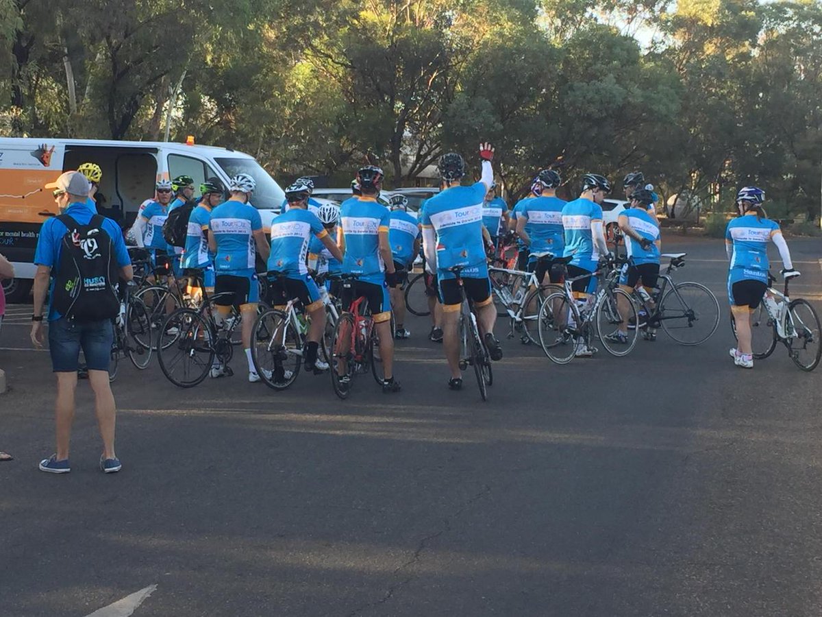 The Tour group #tourxoz leaving Uluru