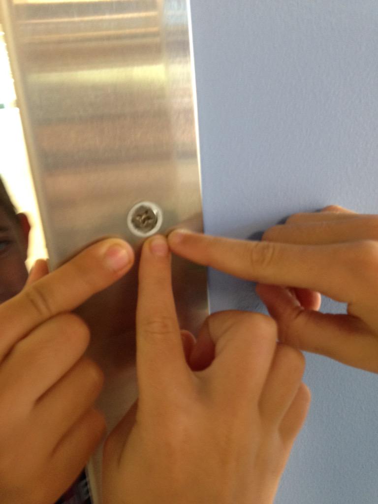 3rd graders hunting for Simple Machines <a href="/DiscoveryAPS/">Discovery APS</a>