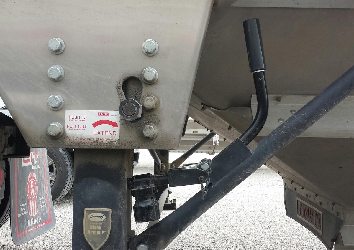 It's that time of year again... to get crankin'!!! Order your crank handle today at ezcrank.com. 🚜🚜🚜