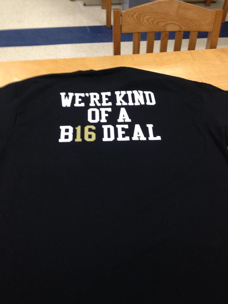 Senior shirts are officially in! I'm out tomorrow but see Mrs. Lambrou in room 48 to pick yours up!! @sv2k16