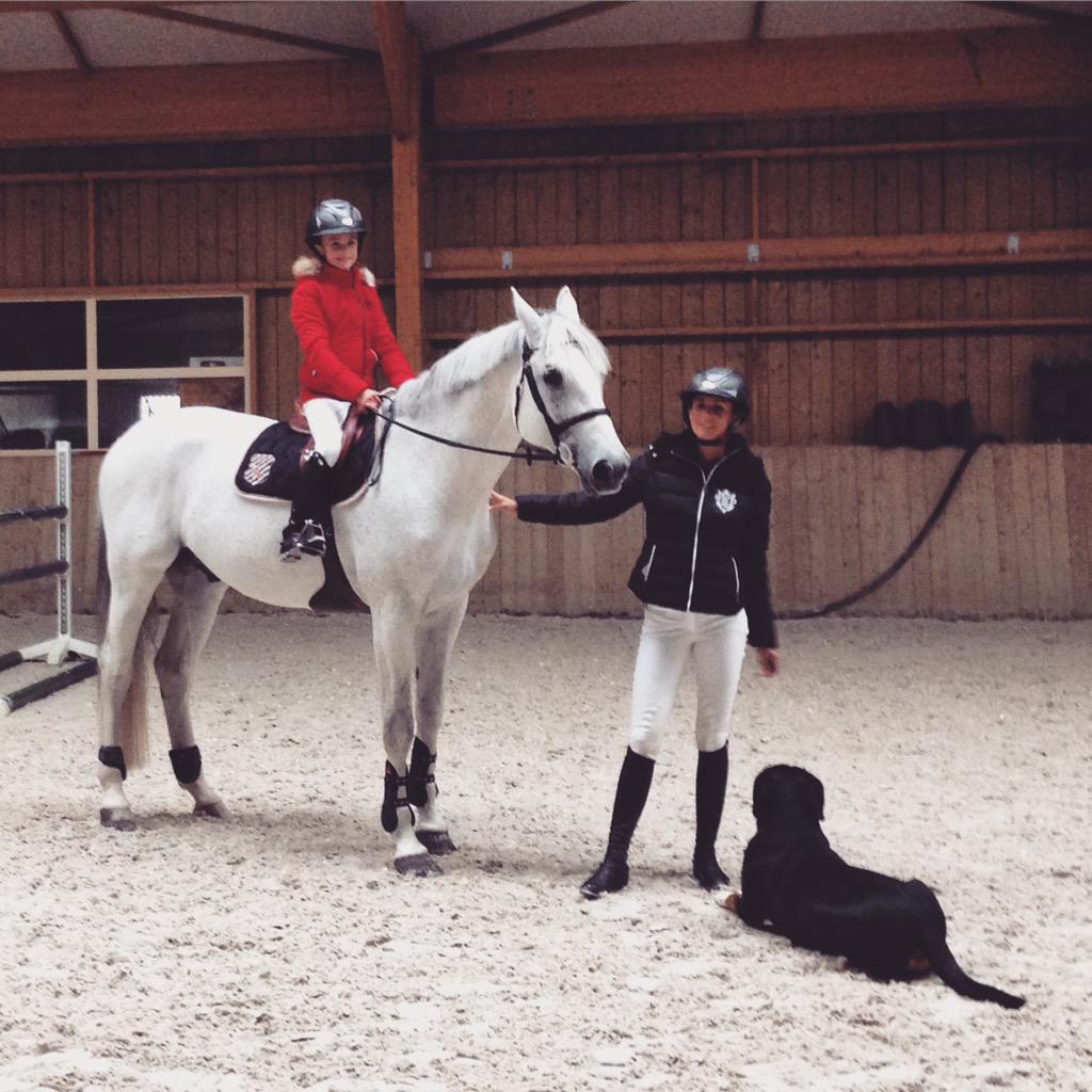 Pénélope, Éden &amp; Mylord, beau moment de transmission! #penelopeleprevost #mylordcarthago