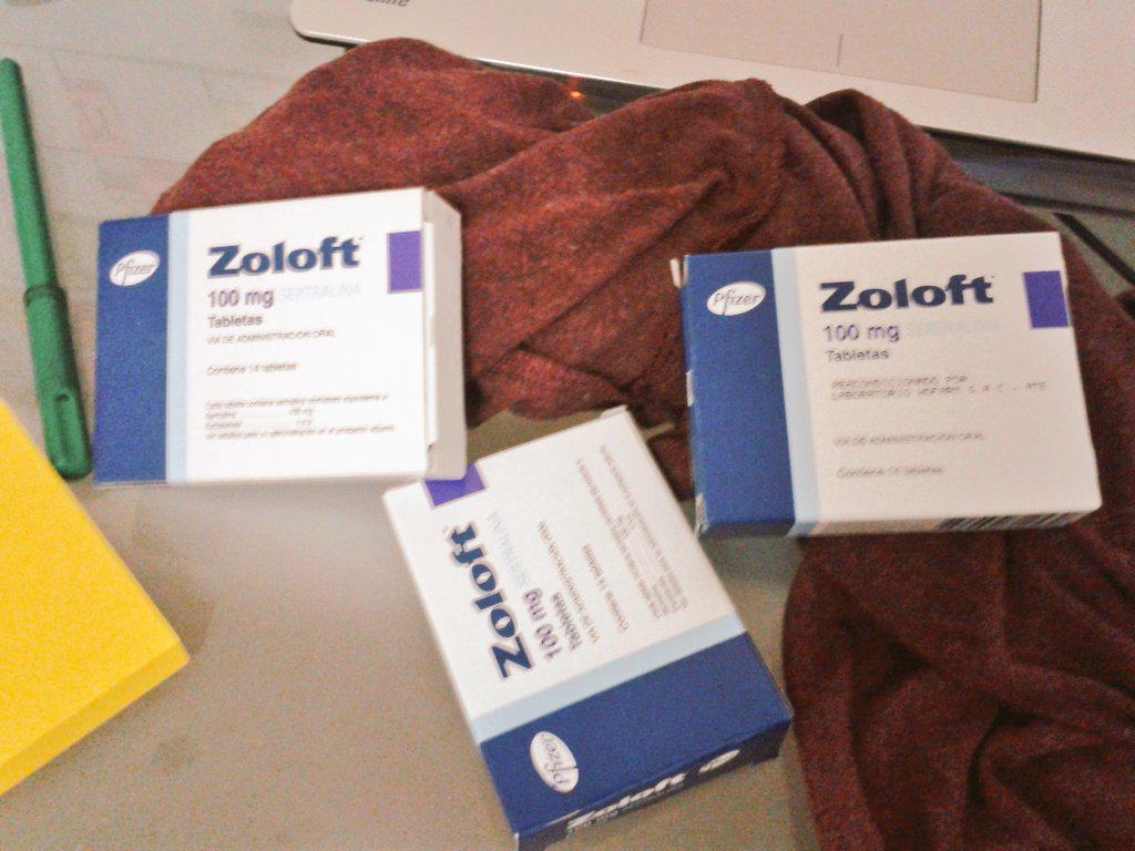 NeedSerotonin's tweet photo. This is literally what happiness really is. #Zoloft #Pills #depression http://t.co/b79WJFq77l