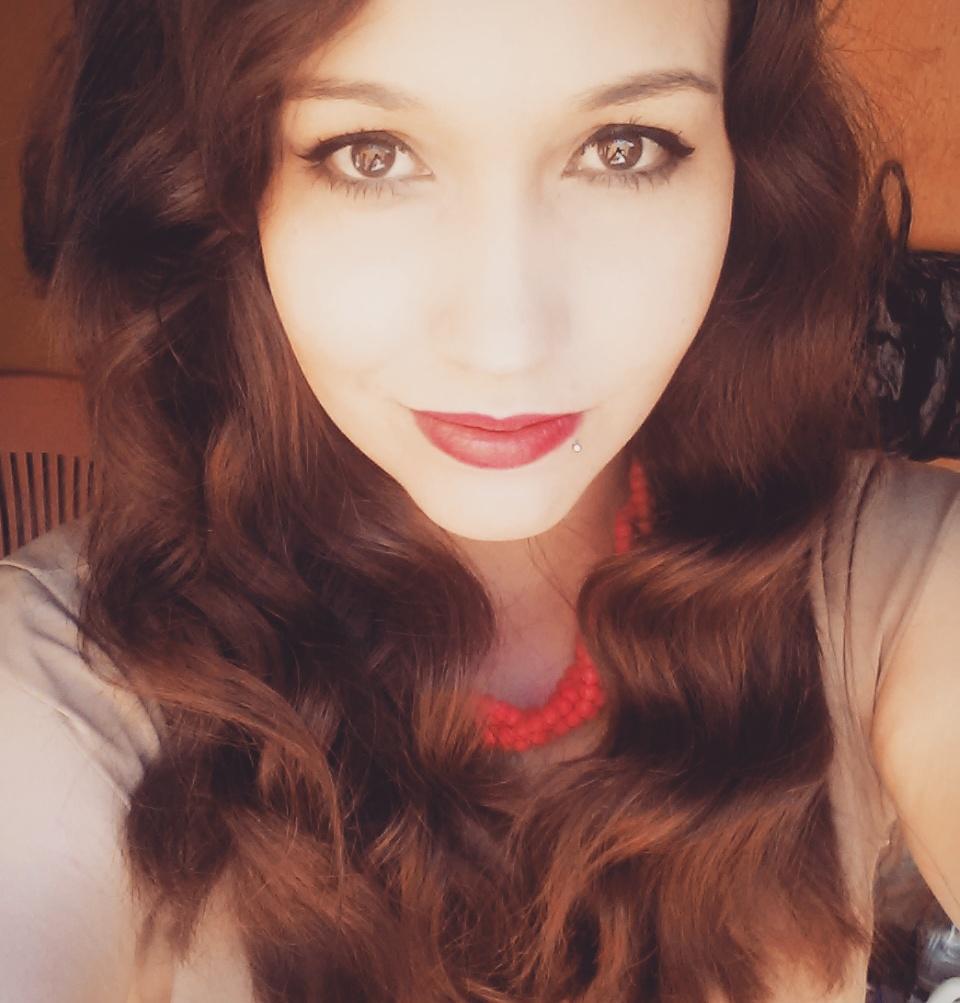 monybow's tweet image. 