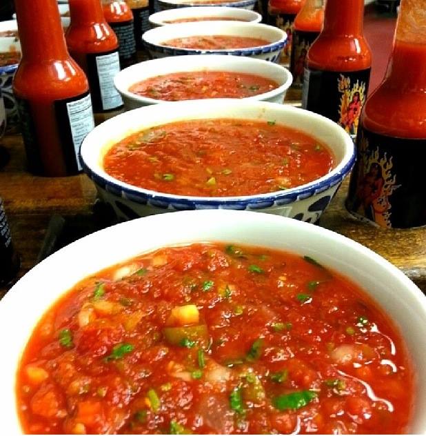 DiablosLV's tweet photo. We like to keep things spicy up in here. #SalsaOnSalsa http://t.co/au2cI7GTMm