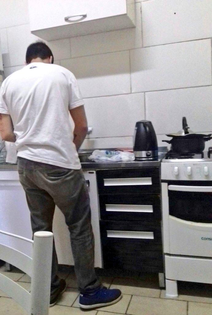LoserLikeGu's tweet photo. la Janta !! #VariosRangos #PanicoChef #Molho #Agridoce #Apimentado #HueHueHue http://t.co/5TmV8yfco4