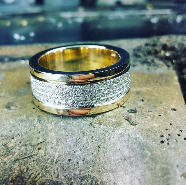 fbcjewelry's tweet image. Fellows...  RING OR PINKY?  #PersonalPreference