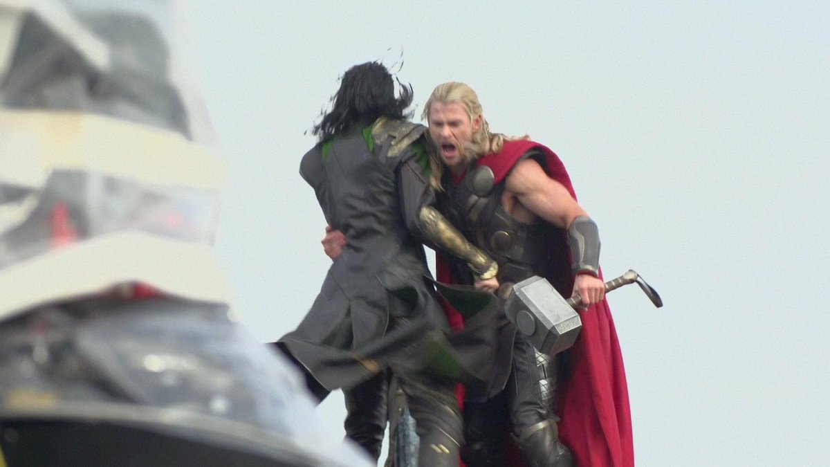 The_King_Loki's tweet photo. Loki and Thor http://t.co/guCyc6iOdh