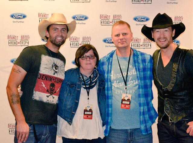 PooleMama's tweet photo. #RoadTripVIP #memories! So awesome to see @deanbrody and @paulbrandt on and off the stage! #bestshowever πΆ http://t.co/Qqx4XrMDvv
