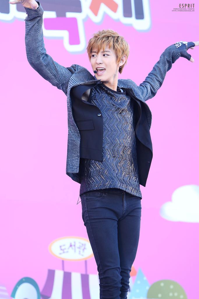 [121007]
imgur.com/gallery/8Ib5DwE