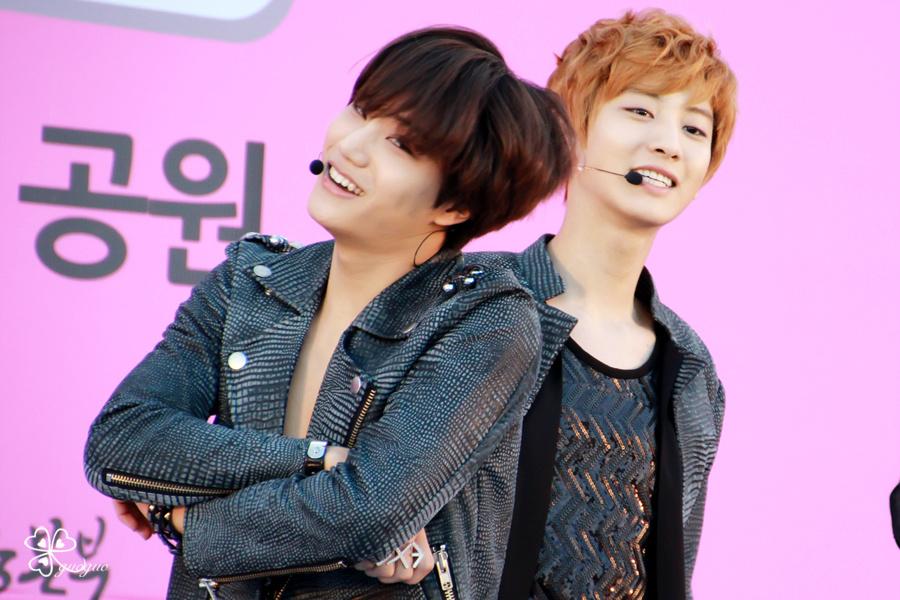 [121007]
imgur.com/gallery/VHAtTvt