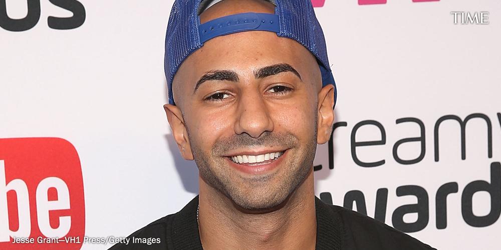 Fousey Tube Youtube star fouseytube signs with talent agency - scoopnest.com