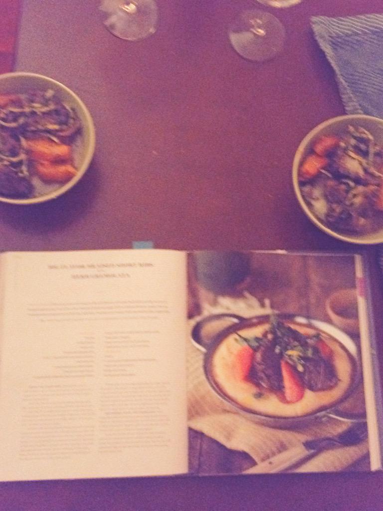 StephWortel's tweet photo. A wonderful supper by @dlondongc : braised beef short ribs with herb gremolata. With Bordeaux. #inlove #autumnkitchen http://t.co/5Khih4gMHA