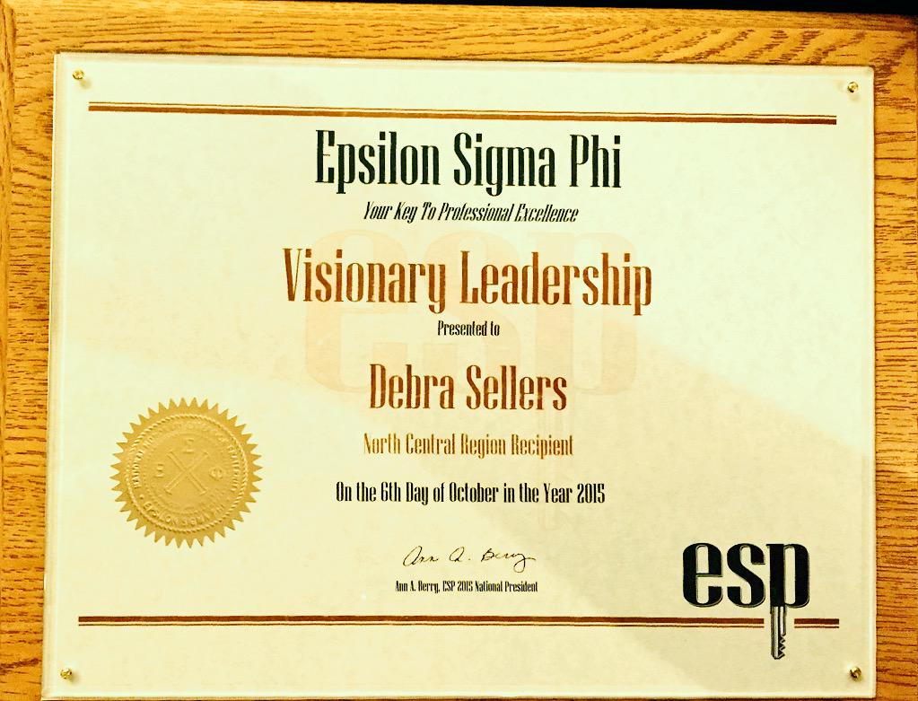 AndreaWelchans's tweet photo. .@dsellersIA honored this evening with the NC Visionary Leadership Award at National ESP Conference #ESPID15 http://t.co/h4bIS0WNVS