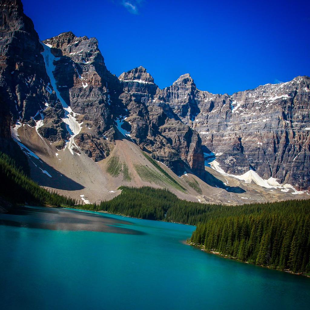 albanMD's tweet photo. #Day2 #LakeLouise #Alberta #Canada 🇨🇦🌿🍁 http://t.co/cSEYHE2GoM