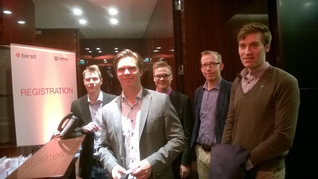 sakusell's tweet photo. First #Birst EMEA Forward in UK. Starting soon. http://t.co/61gg98ZMh0