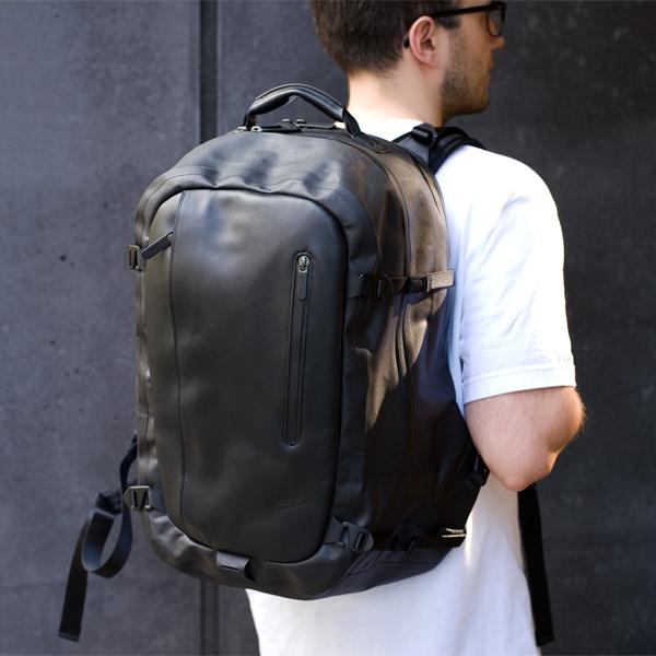 boiler Reorganiseren Wanorde Firmament Berlin on Twitter: "New #Nike Fall 2015 #NSW Cheyenne 2000 Eugene  #Backpack now @firmamentberlin http://t.co/SfCz7NSh0P #firmamentberlin  http://t.co/SmLfbQGmMo" / Twitter