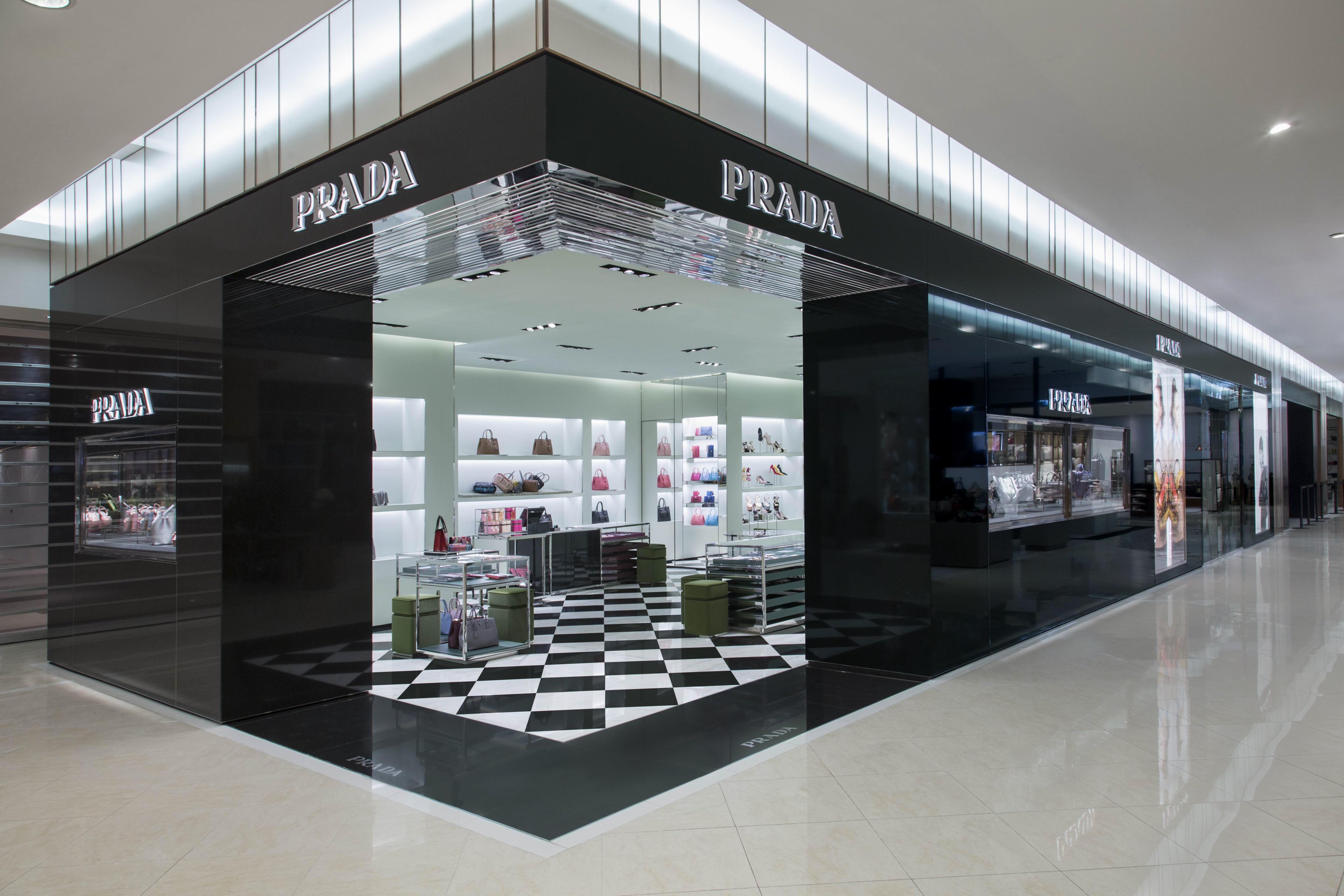 توییتر \ PRADA در توییتر: «Prada opens its first store in Monterrey,  Mexico, inside the prestigious “El Palacio de Hierro” department store.  /kqqBPw519U»