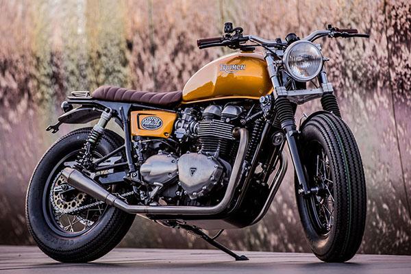 Down &amp; Out Cafe Racers, has designed an impressive-looking Triumph Thruxton bit.ly/1FSNomx