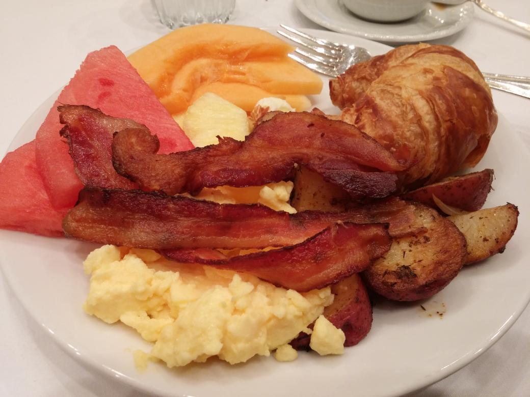 KOttoTV's tweet photo. Great food is the life giving energy to fuel the blood which in turn fuels the brain with oxygen. Neta2015 #neta2015 http://t.co/P4KKEqW7ya