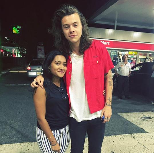 seokjinxbae's tweet image. yo cuando conozca a harry, seguro le llego a las rodillas 
#MTVFANWARSDirectioners