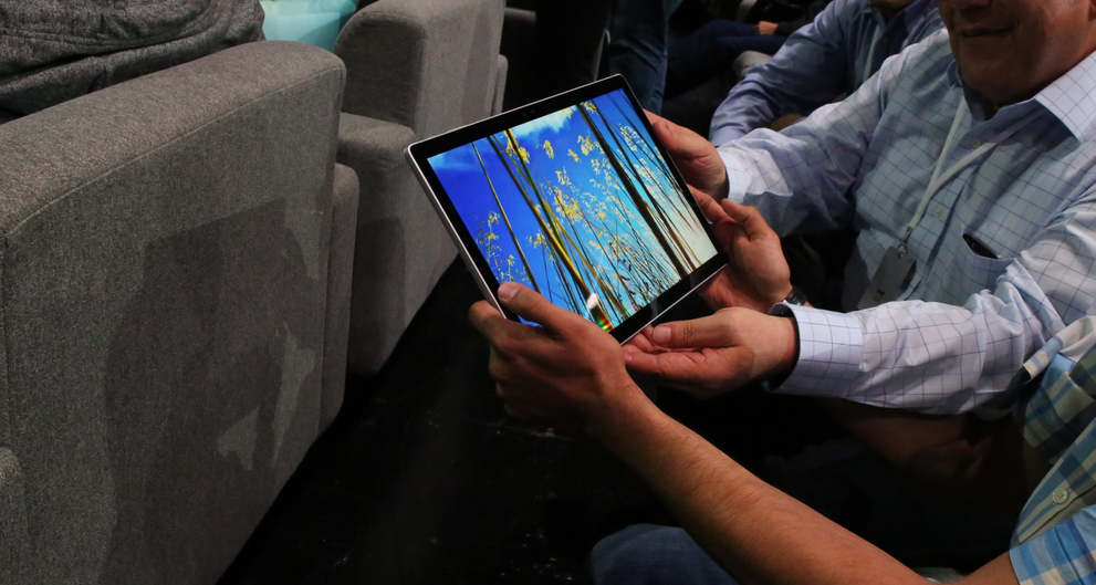 TechCrunch's tweet photo. Microsoft launches the Surface Book, a convertible laptop done right http://t.co/4RLCmClOIm http://t.co/kSkOEMRnAj