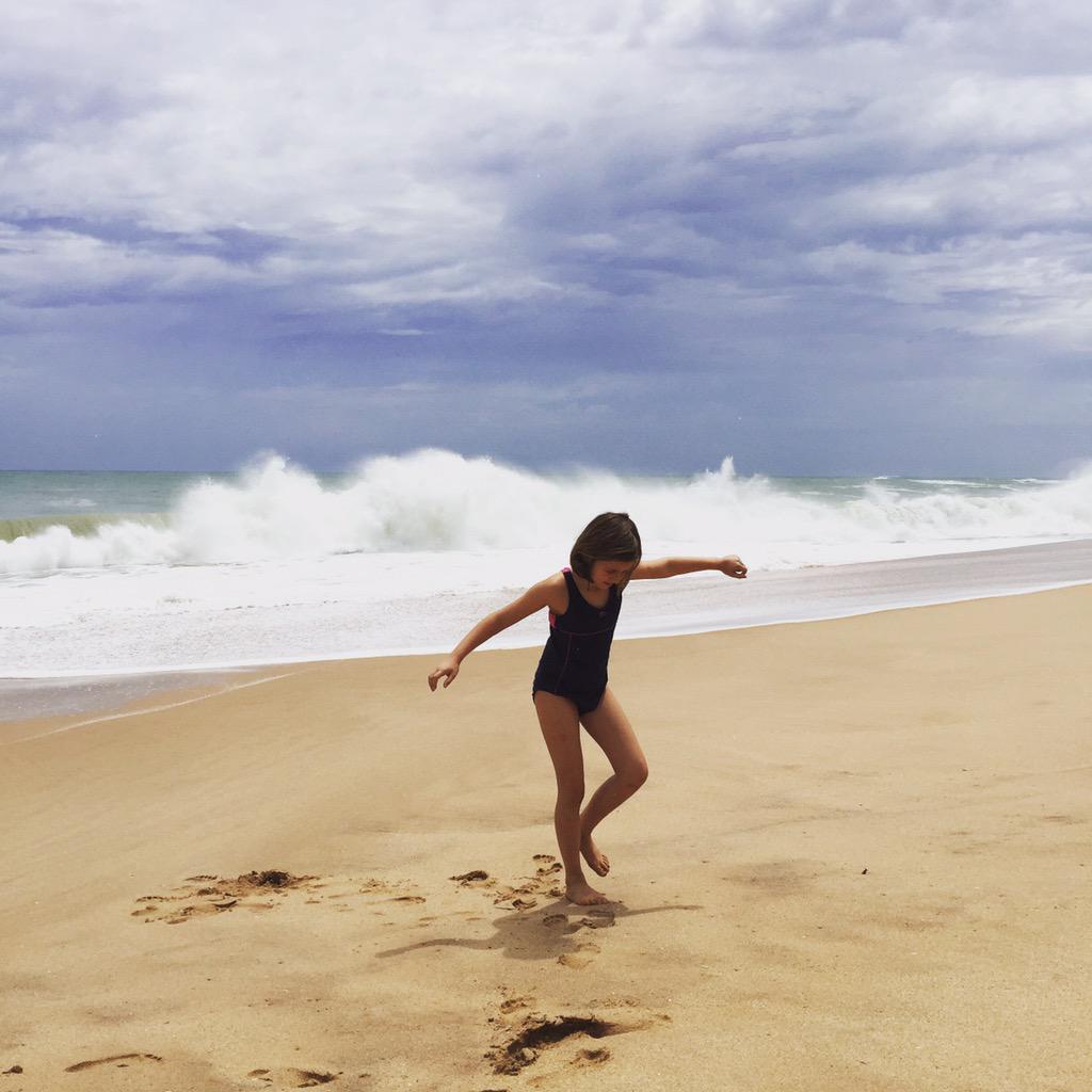 JulietKinsman's tweet image. #TurtleNest in #Rekawa was an adventure in itself. The beach is empty except for green turtles laying their eggs...