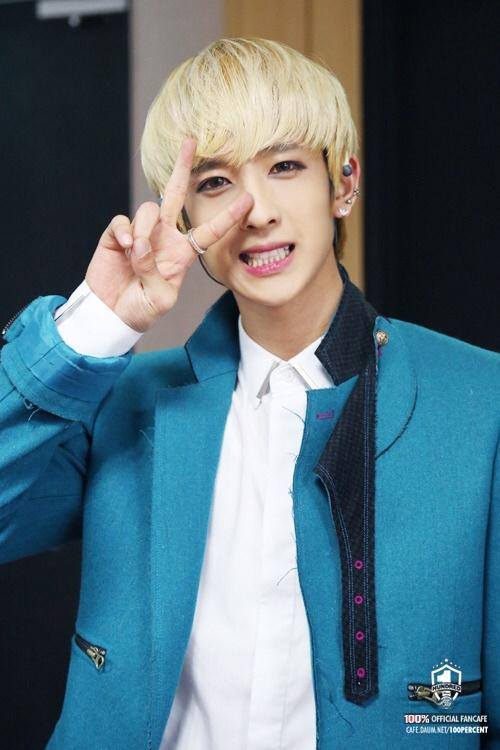 baekperfection's tweet photo. Happy Birthday to our dearest Changbum! 
#VisualPrinceCbumDay http://t.co/IzLCnfg6dI
