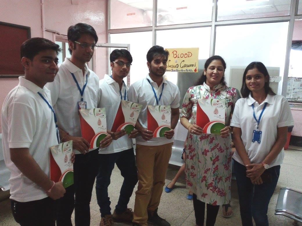 ShareBloodIndia's tweet photo. Thanks Mam,For organizing our presentation and supporting us!! http://t.co/slgp7J4R41