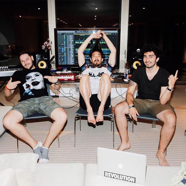 #Interstellar out now on #NEONFUTUREODYSSEY! Collab time w/ @marnikofficial http://t.co/CB12nDJ0pZ