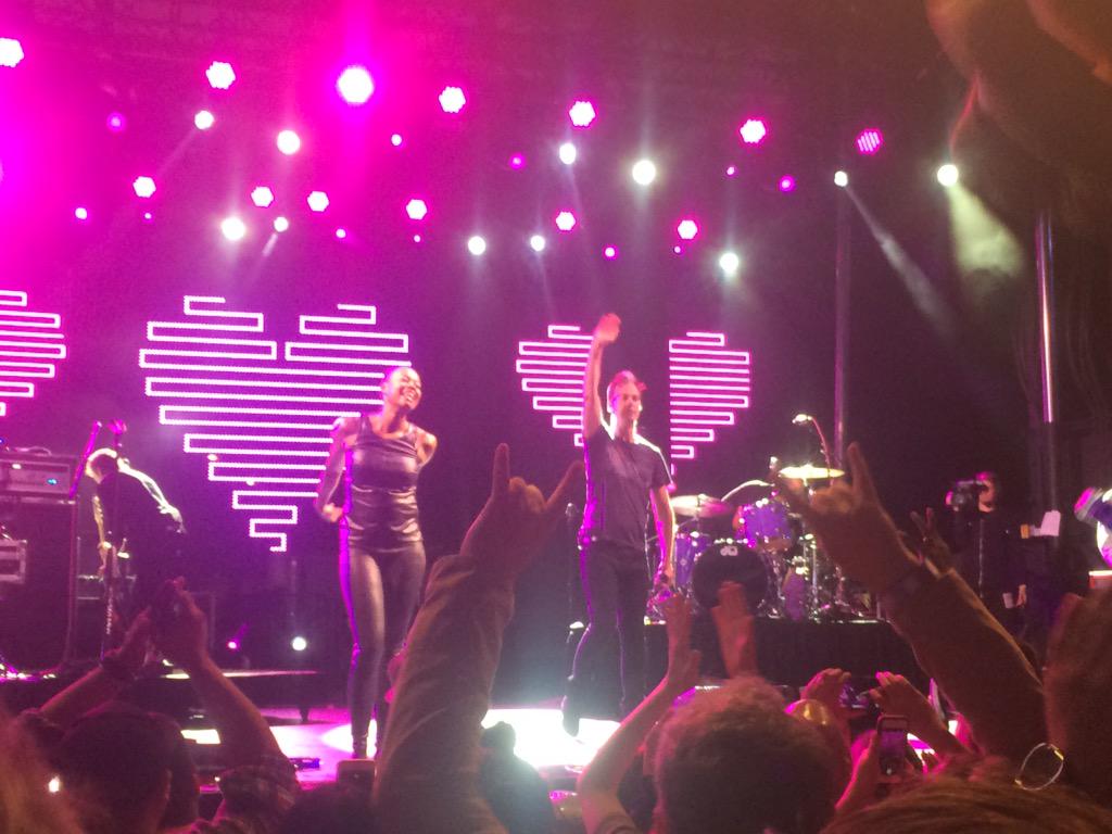 therealjpiff's tweet image. If you ever catch me complaining about my job, slap my stupid face and remind of #adobemax2015 #maxbash