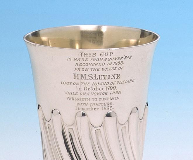 #OTDH 9 Oct 1799: HMS Lutine sinks in gale: loss of 240 men + cargo worth £1,200,000 bit.ly/QQKvH6