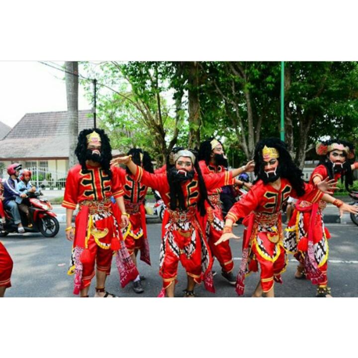 Kalau ini? Berperan sebagai apa hayo ..
makin penasaran gak nih sama acara sendratari rorojonggrang kita?