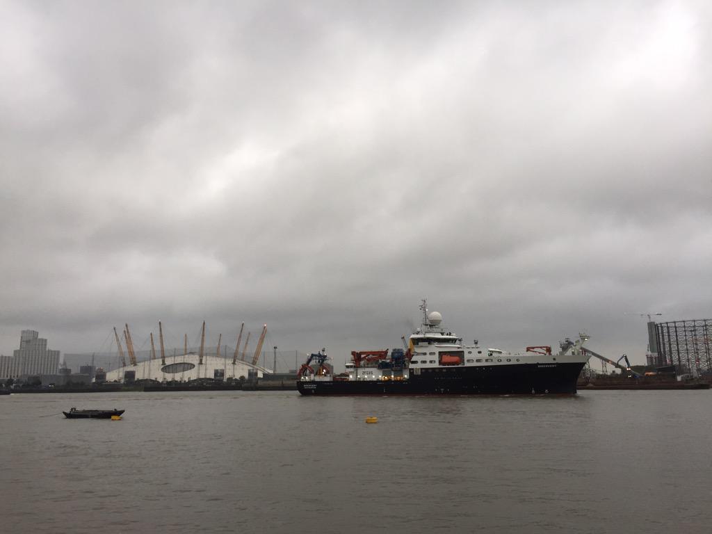 Heard #RRSDiscovery was coming up the Thames, so thought I'd take a look <a href="/timmuffett/">Tim Muffett</a> <a href="/BBCBreakfast/">BBC Breakfast</a> <a href="/NERCscience/">Natural Environment Research Council</a>