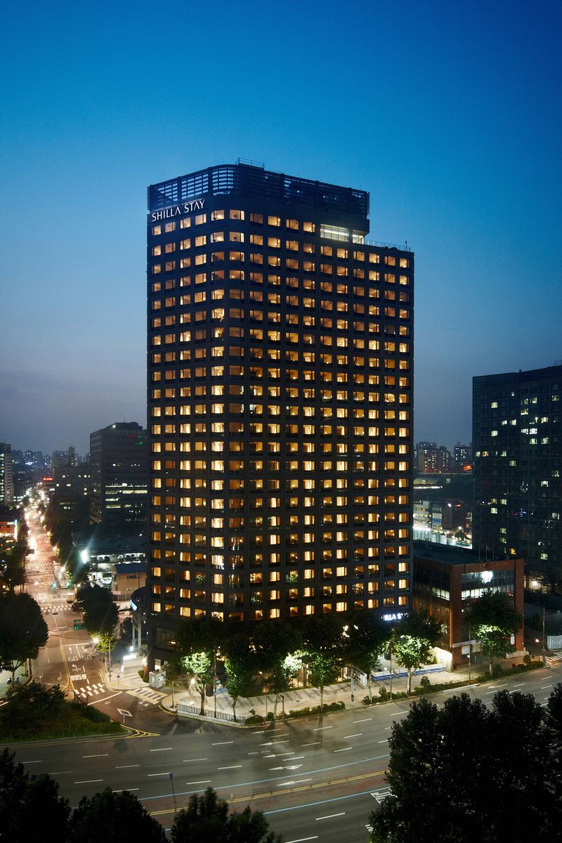 ForNextTrip's tweet photo. 麻浦新羅舒泰酒店9月1日盛大開幕 http://t.co/6q9w03JmrV http://t.co/U4ay0Xps2P