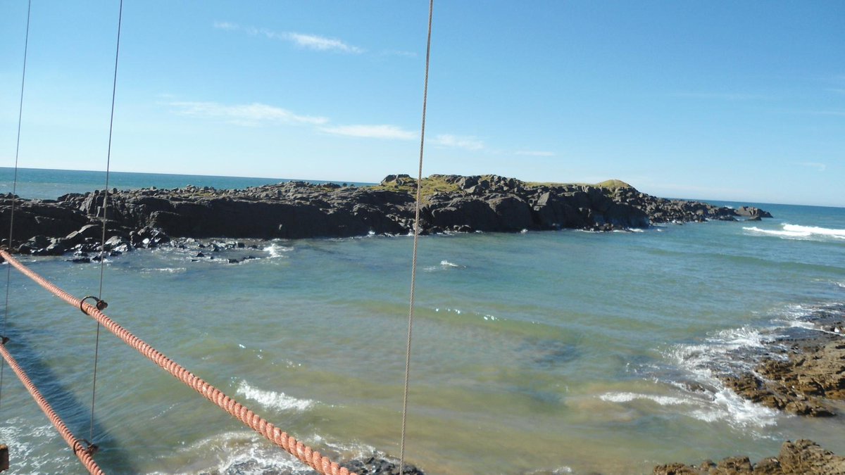 MazeppaBayHotel's tweet photo. Summer is coming!!  What a stunning day in our Bay today!!!!! http://t.co/2ejCXg7tQJ