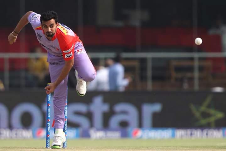 A very happy birthday to Indian sweeing sultan ZAHEER KHAN... 