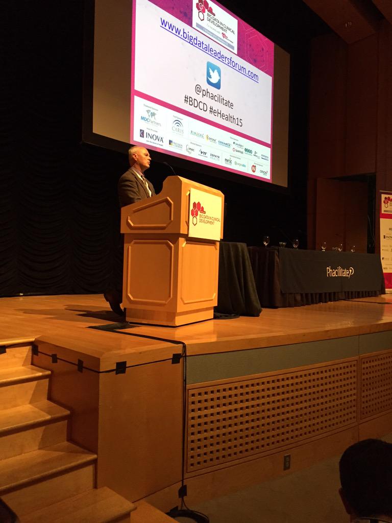 MrSumz8's tweet image. Frank Cunningham from @EU_Commission delivering his talk in the morning plenary for #BigDataLeaders #BigData