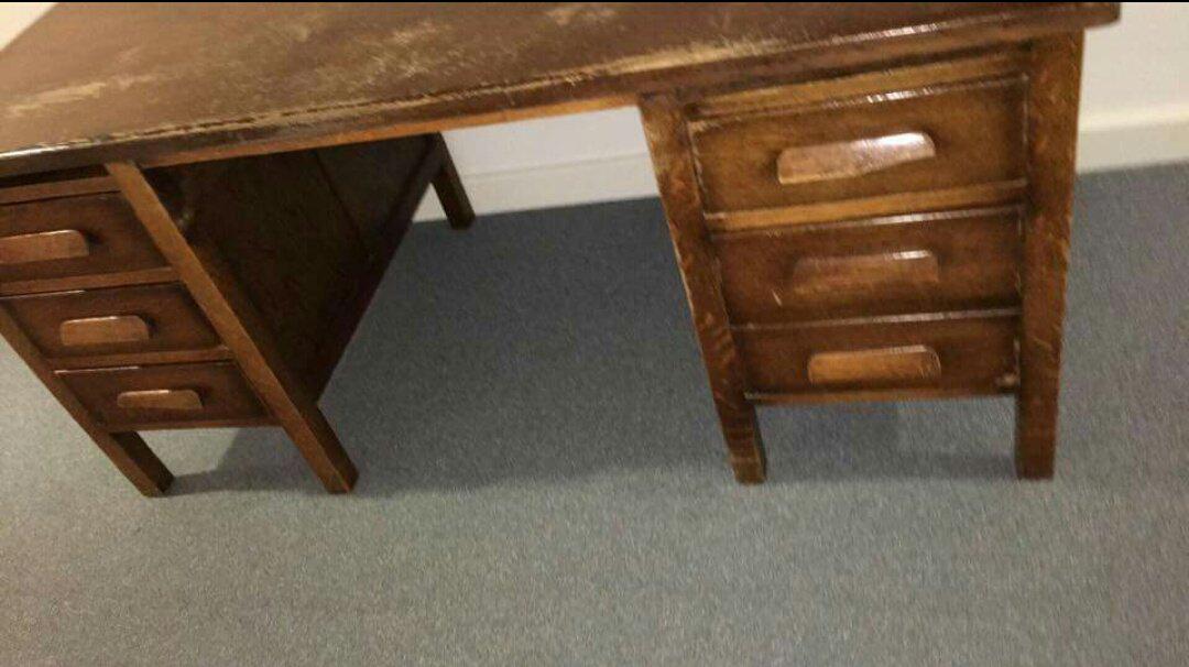 AliceinWinterland 🇬🇧 (@alicewinter_1) on Twitter photo Thrilled with my new piece. An old gp desk that we are collecting tomorrow from the practice *free* <a href="/Monfornothing/">Money For Nothing</a> Thrilled with my new piece. An old gp desk that we are collecting tomorrow from the practice *free* <a href="/Monfornothing/">Money For Nothing</a>