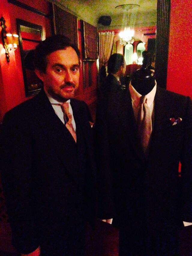 tweettarac's tweet photo. Grt evening @EatAtDeanes last night with @Chester_Barrie. I wont forget the etiquette tips @ChrisModoo #CBDStyle http://t.co/tvULFeRynW
