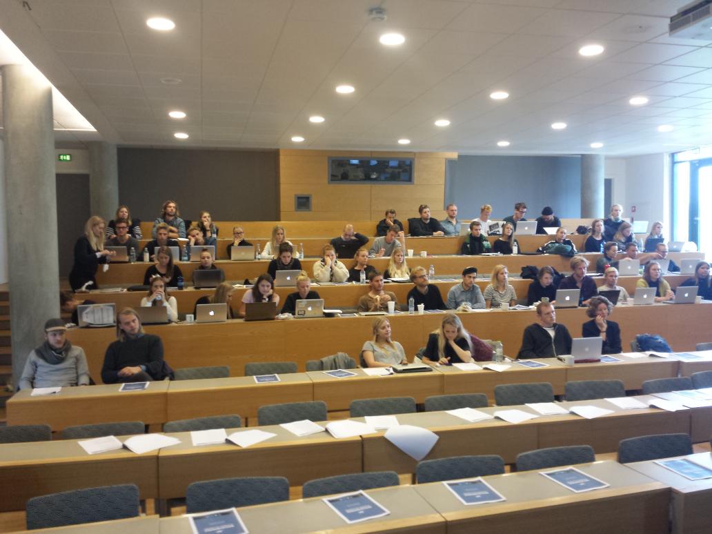 Hey <a href="/Snowden/">Edward Snowden</a>. Because of you, the next generation of Danish journos, will be better. Thanks.
#dkmedier #RUCcrypto