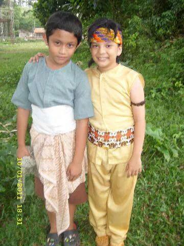 Endyvers_Mgl's tweet photo. Duhh yang kanannnnn😍😍😍 @Endyarfian_real @putryjayanty_ http://t.co/s9noLCJJSL