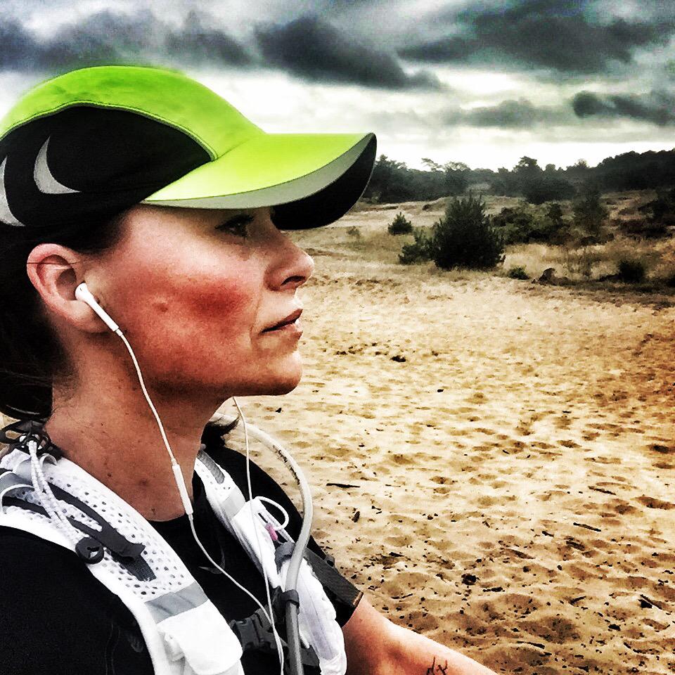 Corine_Poot's tweet photo. Het was zo gaaf deze #trailrun! 15.5km over de Veluwe. @loopmaatjes @visitveluwe #zandverstuiving #emmapyramide http://t.co/tM3dFMRrJt