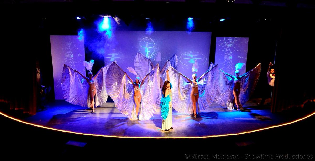enderbonilla1's tweet photo. "Showtime La Folie" aterriza este viernes, sábado y domingo en el Teatro Alameda de Málaga | 3 únicas funciones http://t.co/8vHJPaC1ER