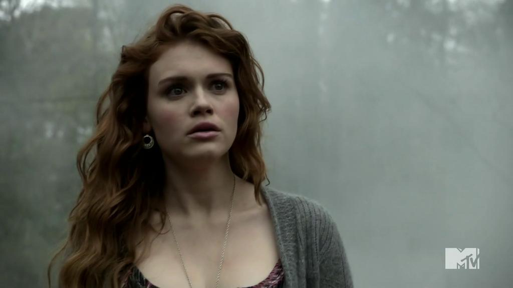 HAPPY BIRTHDAY TO MY FAVORITE HOLLAND RODEN AKA LYDIA MARTIN OMG I WISH YOU THE BEST MY GIRL 