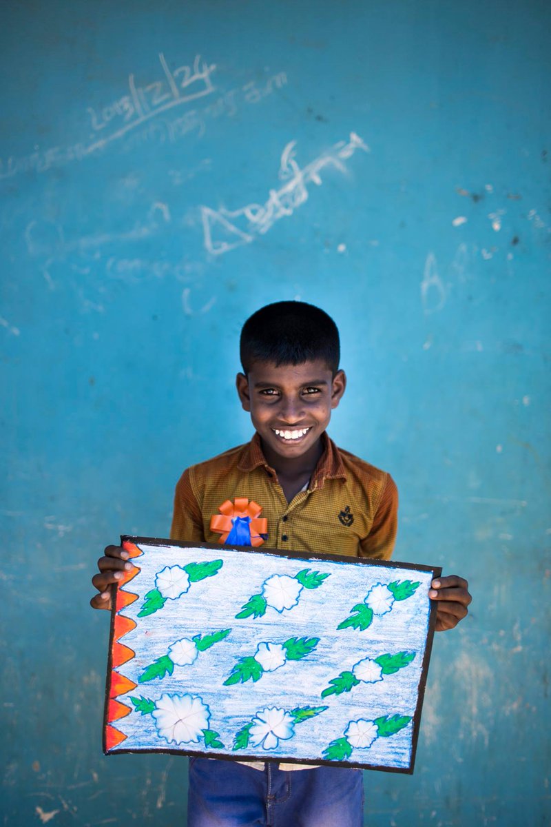 Foto Röportaj | Sri Lanka

Anfas, babasını kalp krizinden kaybetmiş. Mühendis olmak istiyor. on.fb.me/1LxVgwd