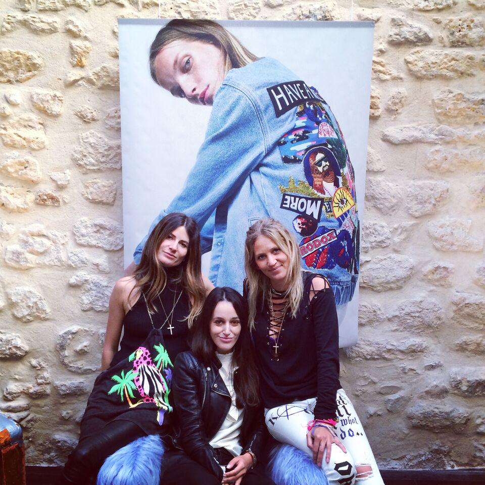 SOLHEIDLionel's tweet photo. #FashionWeek Portrait success story à la liégeoise @fillesapapa Rencontre à Paris by @alertealiege @ContactNews 13h http://t.co/mSGfBeCVd3