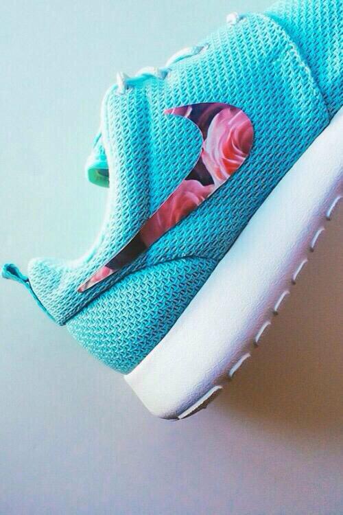 DressingsStyle's tweet image. Want! 👟 https://t.co/0I50BS6qdD"